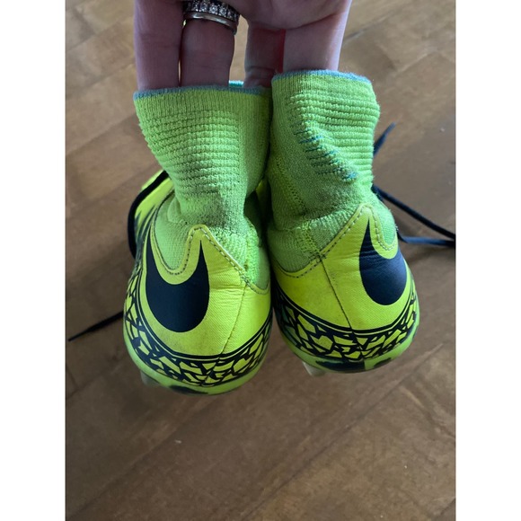Nike Hypervenom Phantom II FG Volt/Black/Hyper Turquoise youth size 5.5 - Picture 7 of 12